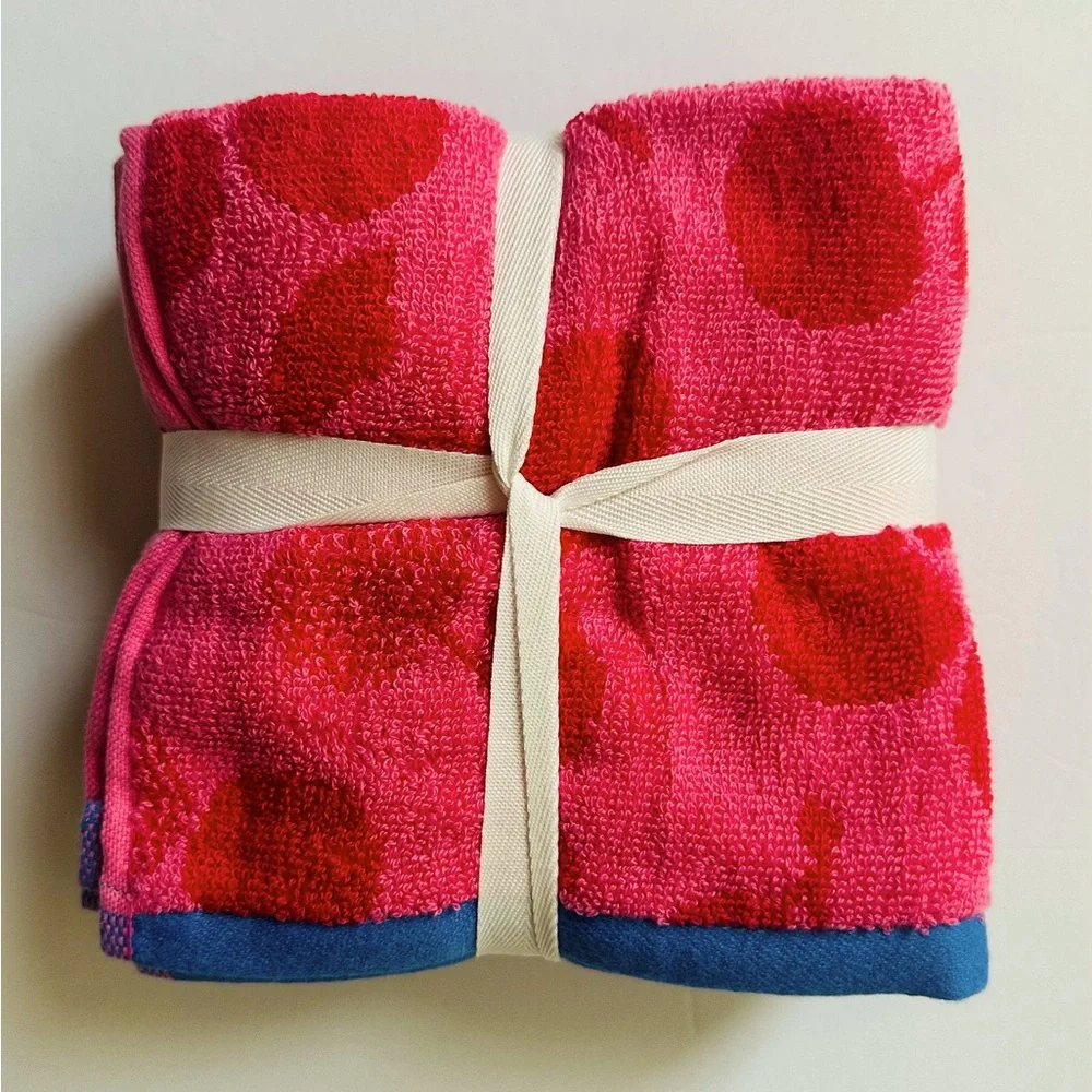 🎁4PC LOFT Wash Cloth Set - 4 Pieces - Cotton - CHERRIES PINK RED